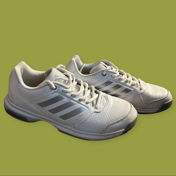 Adidas shoes - Picture 1 of 4